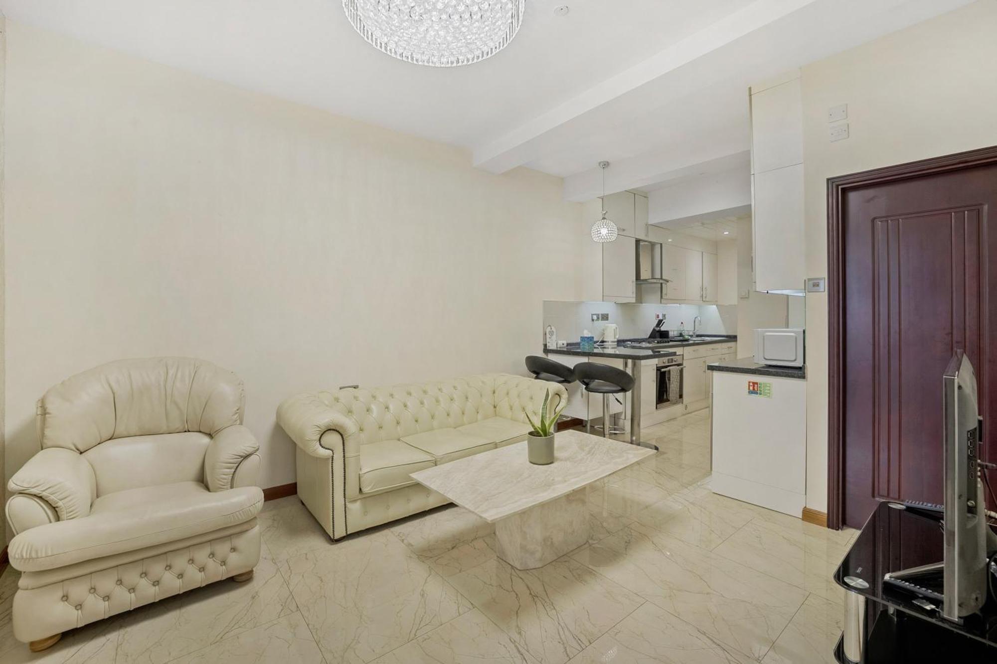 Luxury Oceana Apartment, Centre, Newly Refurbished Plymouth